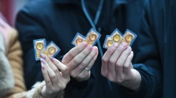 سعر ذهب SJC يسجل تراجعاً حاداً ليصل إلى 182.6 مليون دونغ فيتنامي